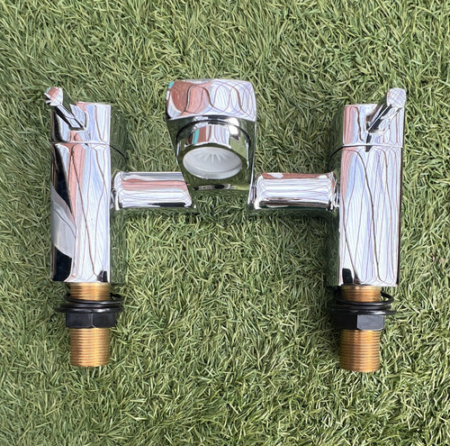 Deck mounted bath filler - mounted,