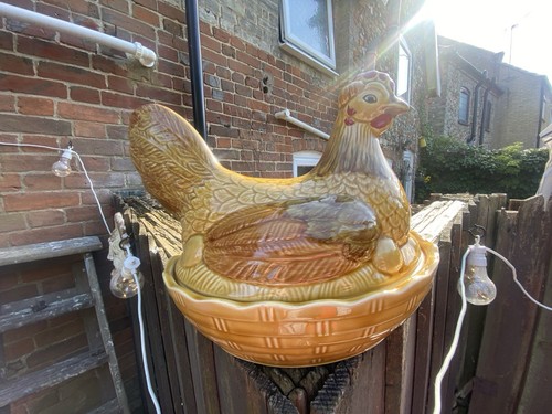 Beautiful vintage sadler - beautiful,
