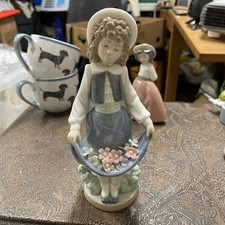 NAO by Lladro Country Girl