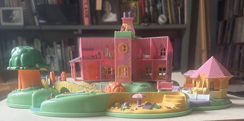 Polly pocket dream world - polly,
