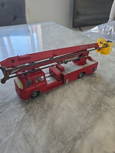 Corgi major toys simon - simon, snorkel