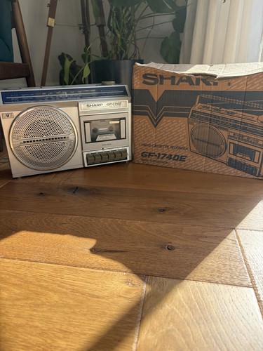 Vintage 1982 sharp - vintage,