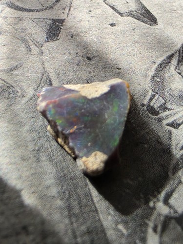 Ethiopian rough opal - rough,