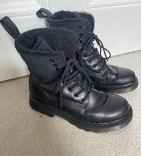 Dr Martens Black Leather Air