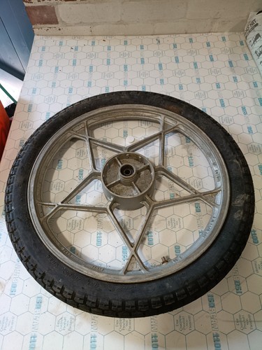 Suzuki gn125 gs125 gn250 front - suzuki,