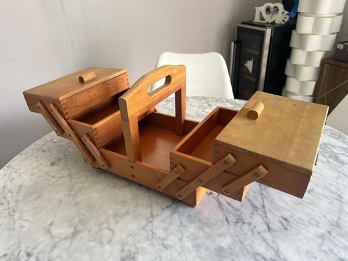 Vintage wooden tier - wooden,