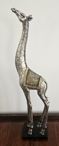 Textured gold giraffe black - textured, on