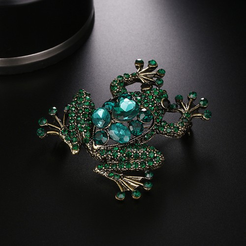 Vintage green brooch - vintage,
