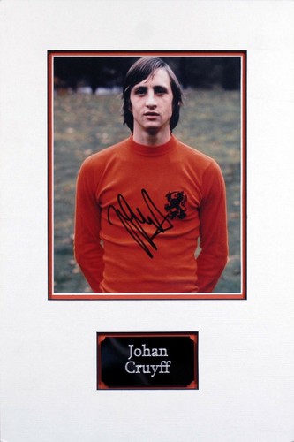Johan cruyff signed - johan,
