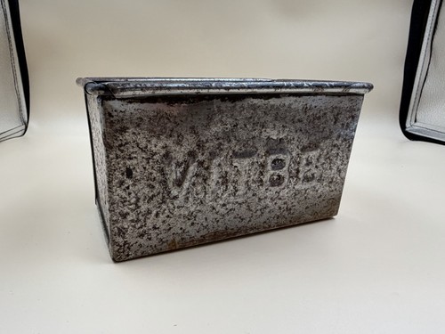 Vintage vitbe metal bread - vitbe,