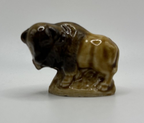 Wade whimsies figurine - figurine, bison