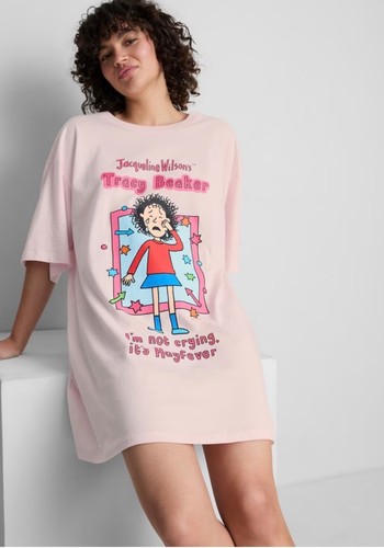 Viral tracey beaker oversized - tracey,