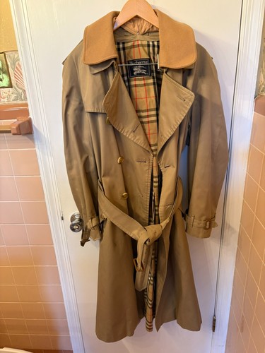 Burberry raincoat with
