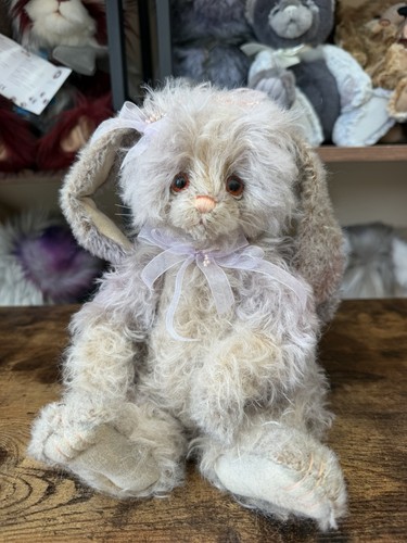 Charlie bears mohair petal - charlie,