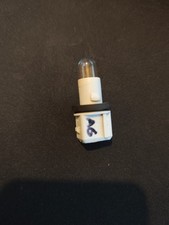 CITROEN C1 MK1 FRONT HEADLIGHT SIDE LIGHT BULB HOLDER BAYONET