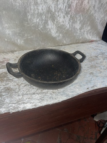 Cast iron cooking pot - cast,