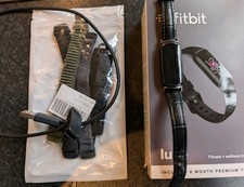 Fitbit Luxe Activity Tracker -