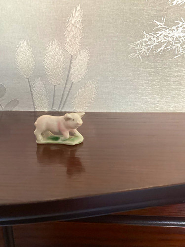 Ceramic pottery pig ornament - ceramic/pottery,
