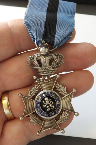 Belgium military medal knights - military,