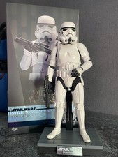 HOT TOYS Stormtrooper with