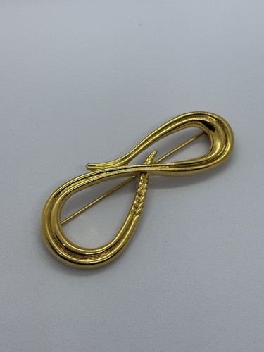 Vintage gold tone marks - vintage,