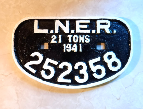Lner vintage cast iron railway - lner,