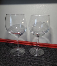 Wine Glasses - Set of 2 Clear
