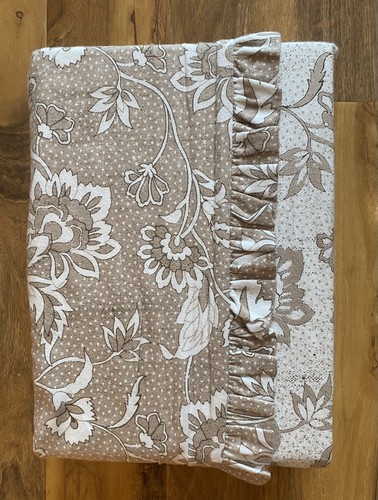 Frilled natural reversible - frilled,