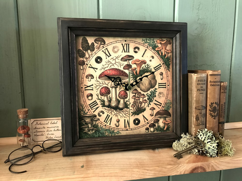 Mushroom wall desk clock - or,