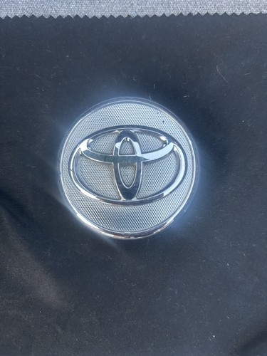 Single genuine yaris prius - single,
