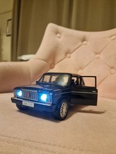 1:18 LADA 2107 Alloy Diecast