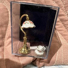 12th SCALE REUTTER LAMP & CUP