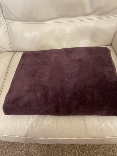 Aubergine throw 150 - throw, x