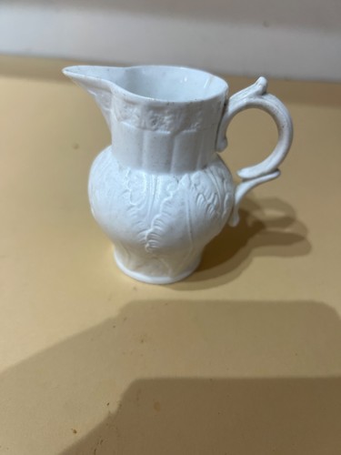 Vintage old small white - old,