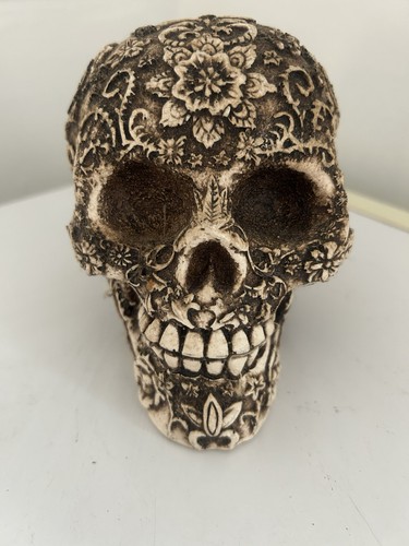 Ornate decorative carved skull - ornate,