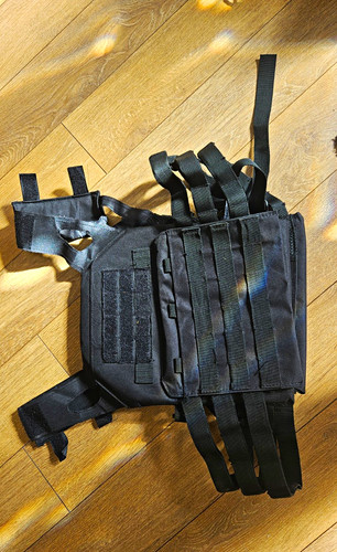 Black tactical plate - black, carrier