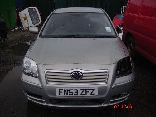 Toyota avensis 5 door - t3-x,