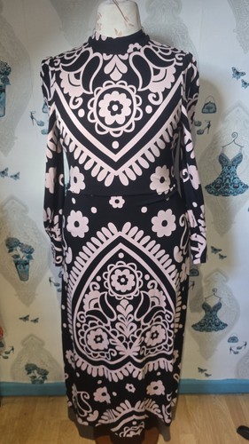 Stunning black blush - stunning,