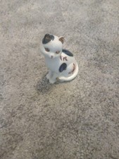 Blue & White Cat Kitten Ornament with Gold Butterfly