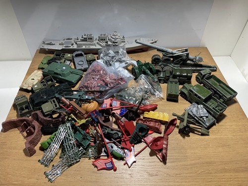 Military job lot - army, toy