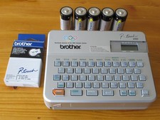 Brother P-Touch 2000 Labelling Machine - Tested working + 2 Label Cartridges