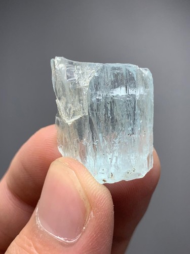 Natural rough aquamarine - natural,