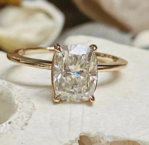 Cushion cut ct white - cushion,