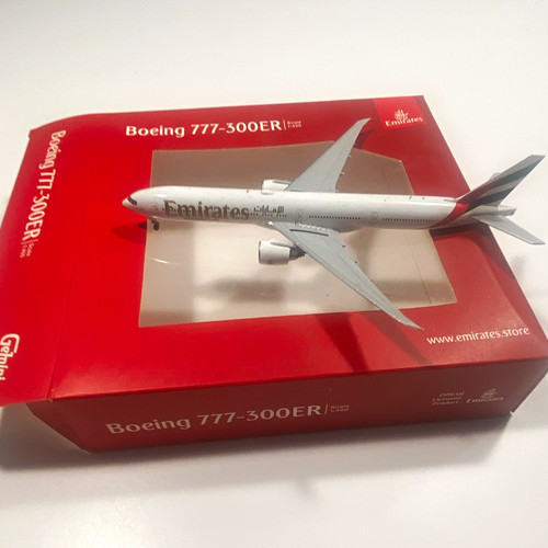 Emirates boeing 777 300er - emirates,
