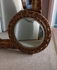 Vintage Elegant Round Gilt