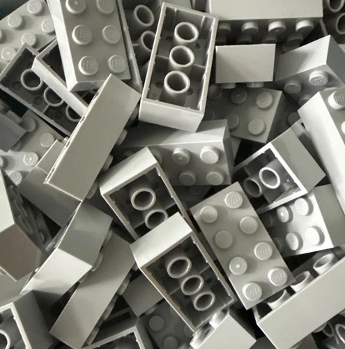 Lego 100 pieces 2x4 bricks - lego,