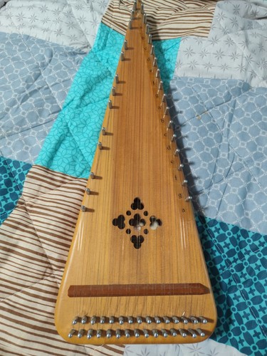 Alto strings bowed psaltery - bowed,