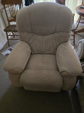 Single Recliner Chair,  Good Condition 