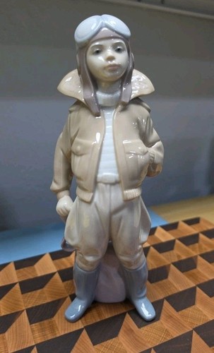 Lladro little pilot nino - lladro,