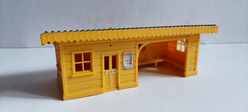 Hornby r500 station - hornby, oo
